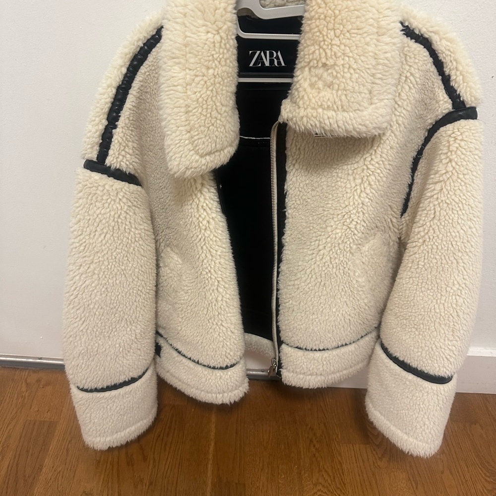 Woman’s Zara motorcycle faux fur jacket size S